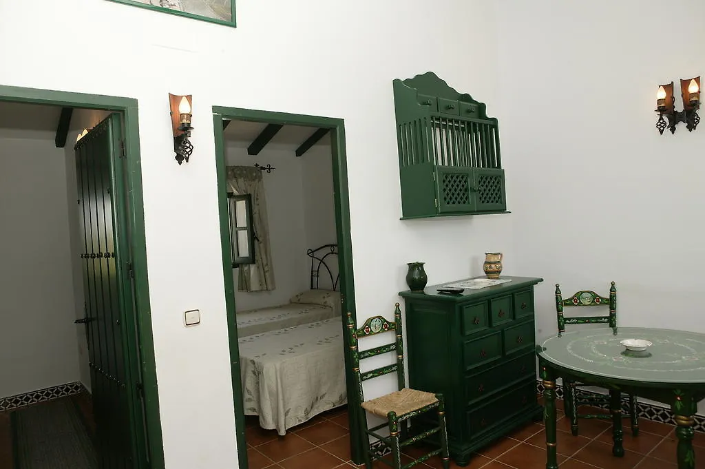 Aparthotel El Canuelo Monturque